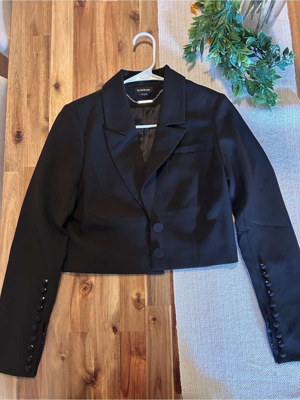bebe Black Cropped Tailored Blazer
